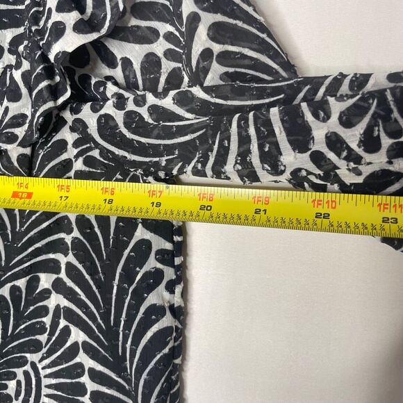 NEW LOFT Womens Blouse Size M Ruffle Tie Neck Black White Floral Boho Office - Picture 4 of 6